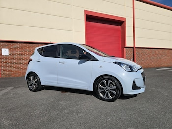 Used Hyundai i10 2019 for sale - 76032179: Photo