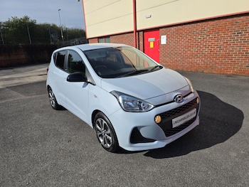 Used Hyundai i10 2019 for sale - 76032179: Photo