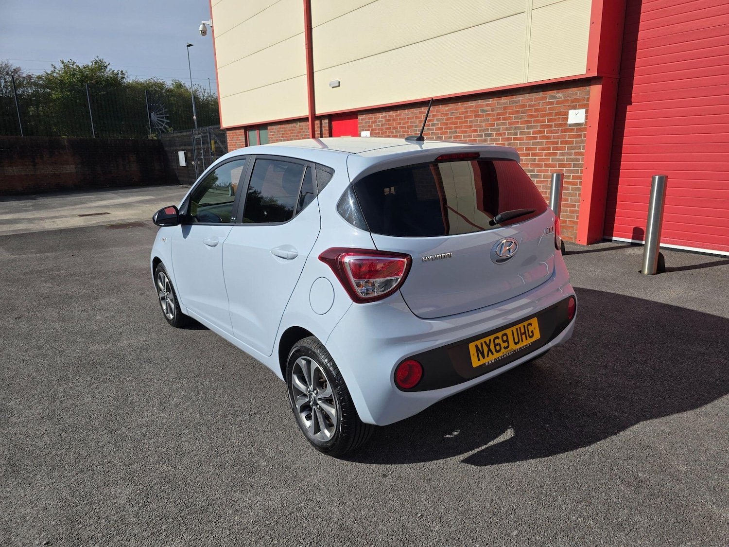 Used Hyundai i10 2019 for sale - 76032179: Photo 6