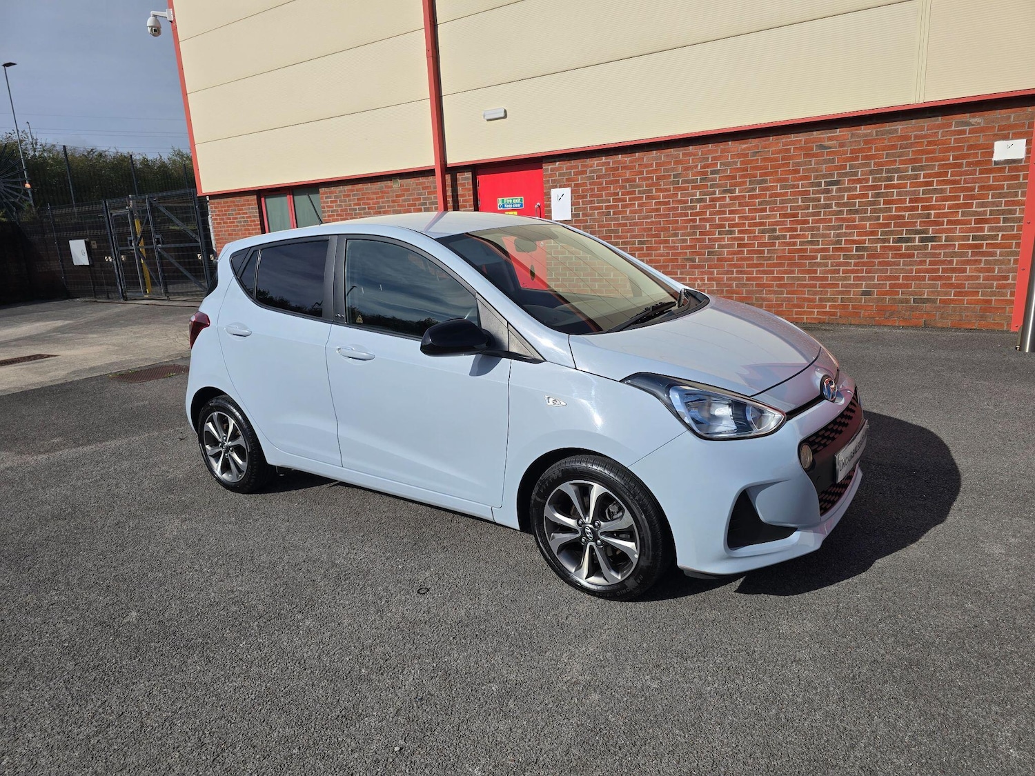 Used Hyundai i10 2019 for sale - 76032179: Photo 7