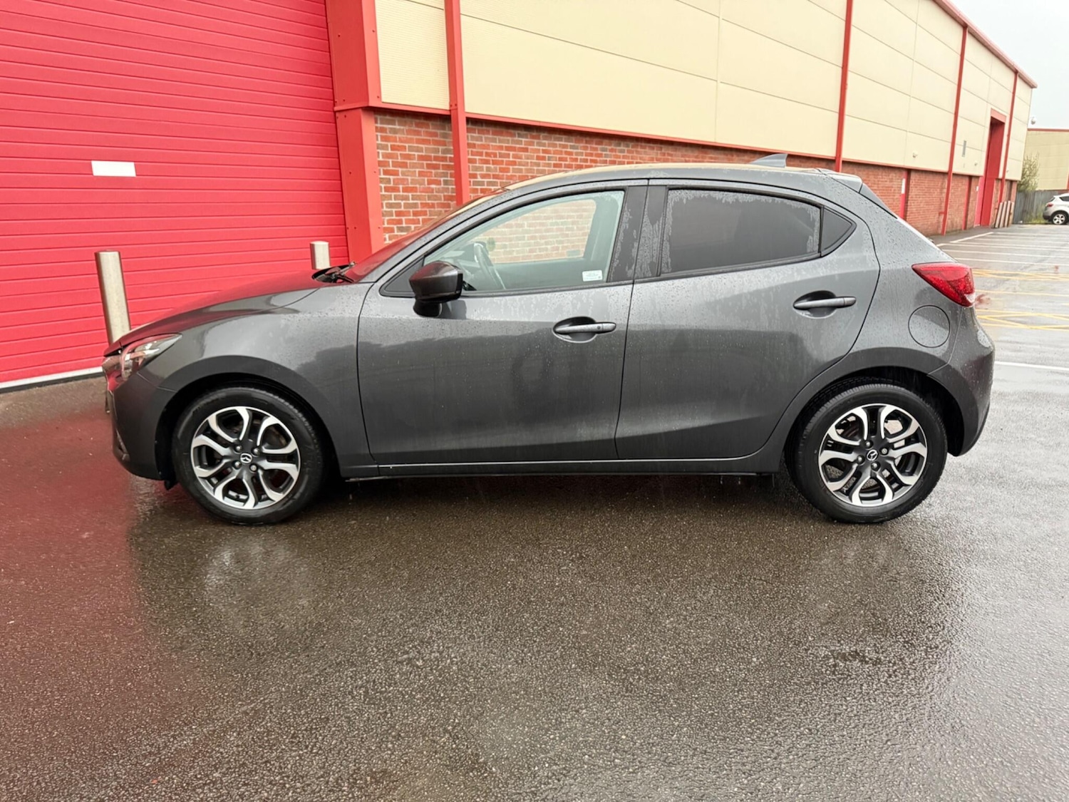 Used Mazda Mazda2 2017 for sale - 76326382: Photo 15
