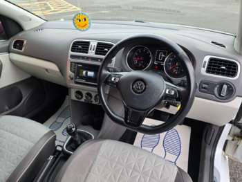 Used Volkswagen Polo 2016 for sale - 74418569: Photo