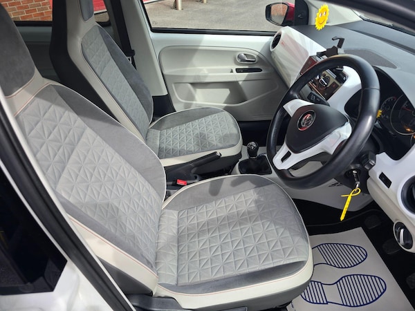 Used Volkswagen up! 2019 for sale - 75669654: Photo 11