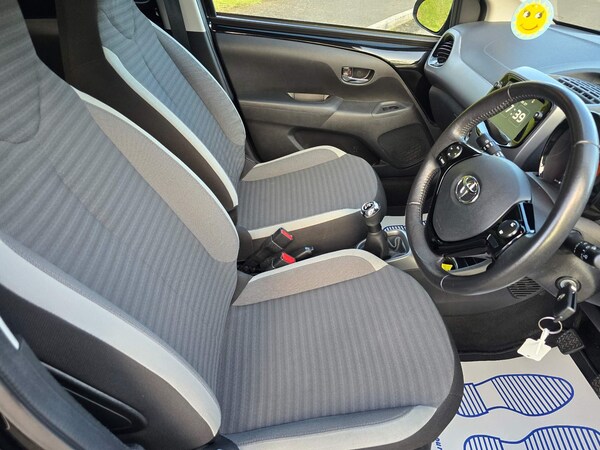 Used Toyota AYGO 2018 for sale - 74242642: Photo 8