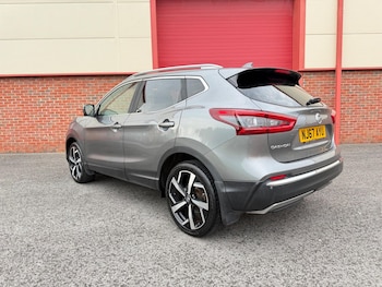 Used Nissan Qashqai 2017 for sale - 75564402: Photo