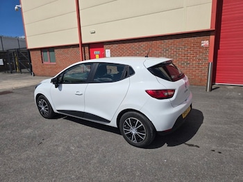 Used Renault Clio 2014 for sale - 79334717: Photo