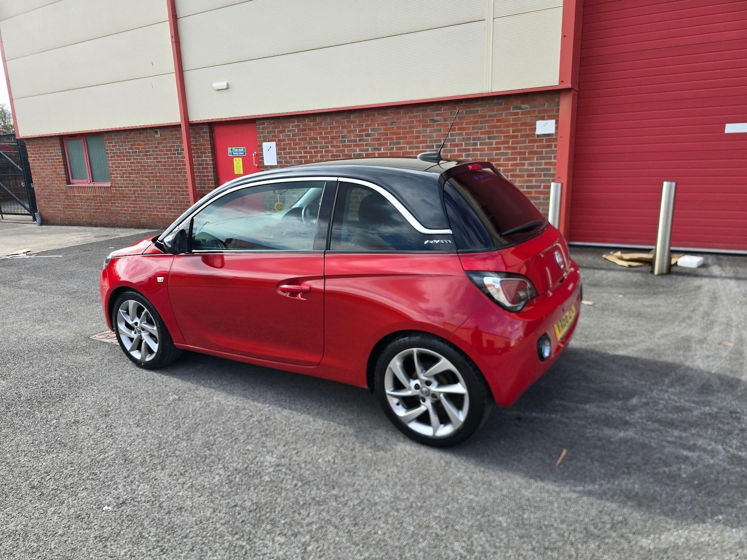 Used Vauxhall ADAM 2016 for sale - 78116407: Photo 2