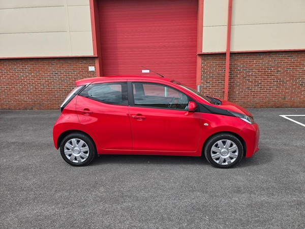 Used Toyota AYGO 2017 for sale - 75659055: Photo 11