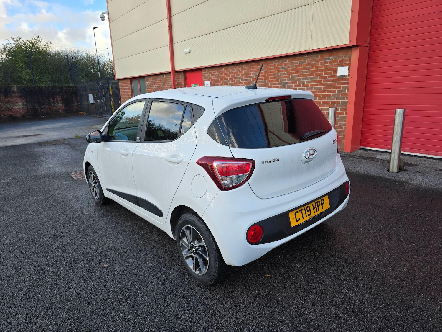 Used Hyundai i10 for sale - 76989535: Photo 6
