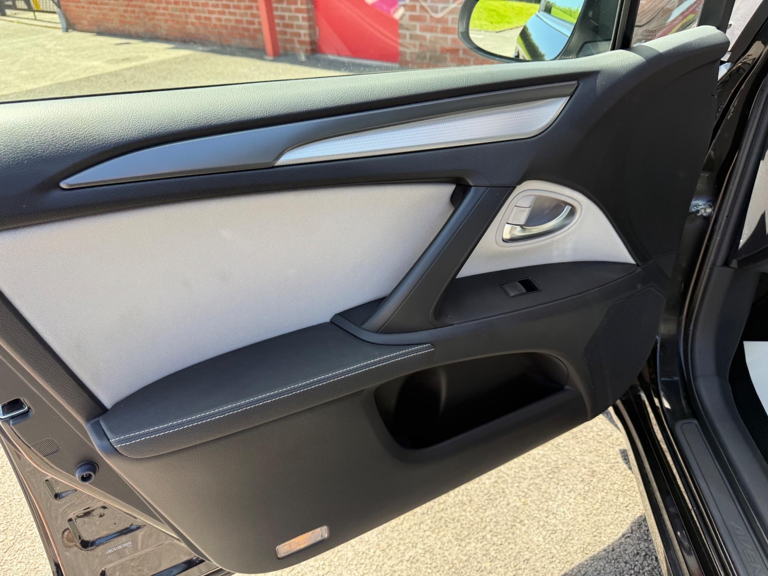 Used Toyota Avensis 2016 for sale - 76996613: Photo 12