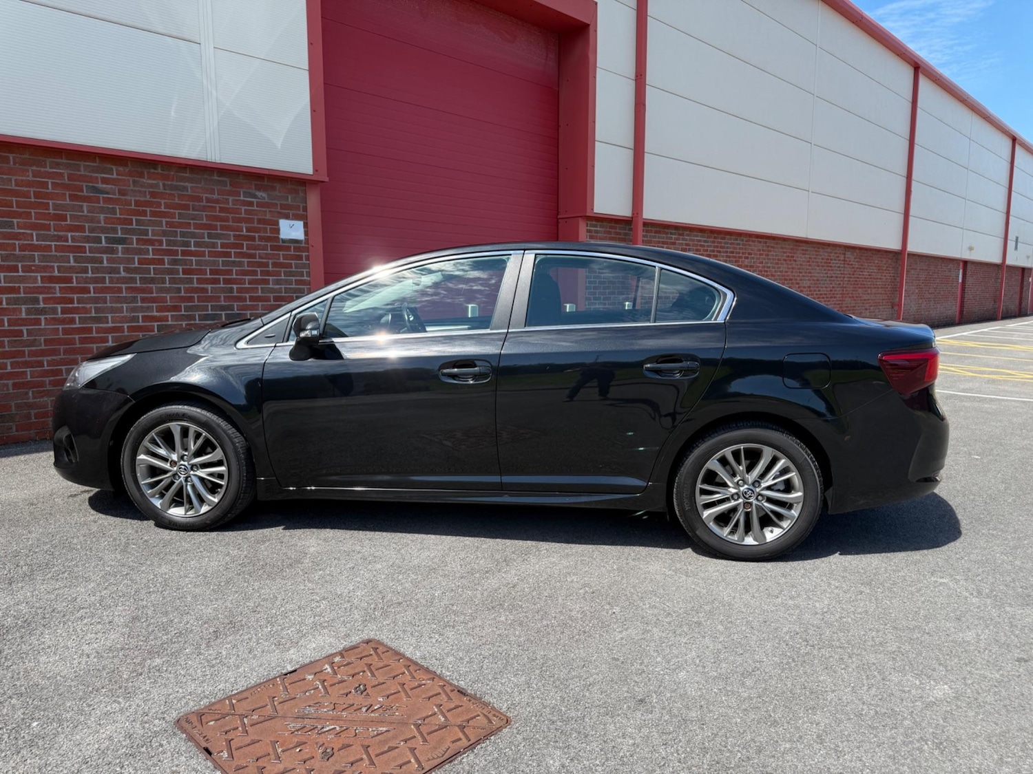 Used Toyota Avensis 2016 for sale - 76996613: Photo 4