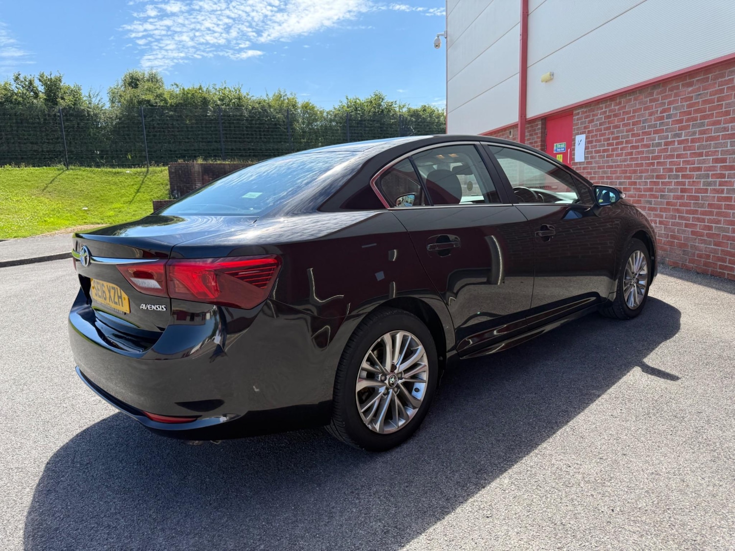 Used Toyota Avensis 2016 for sale - 76996613: Photo 6