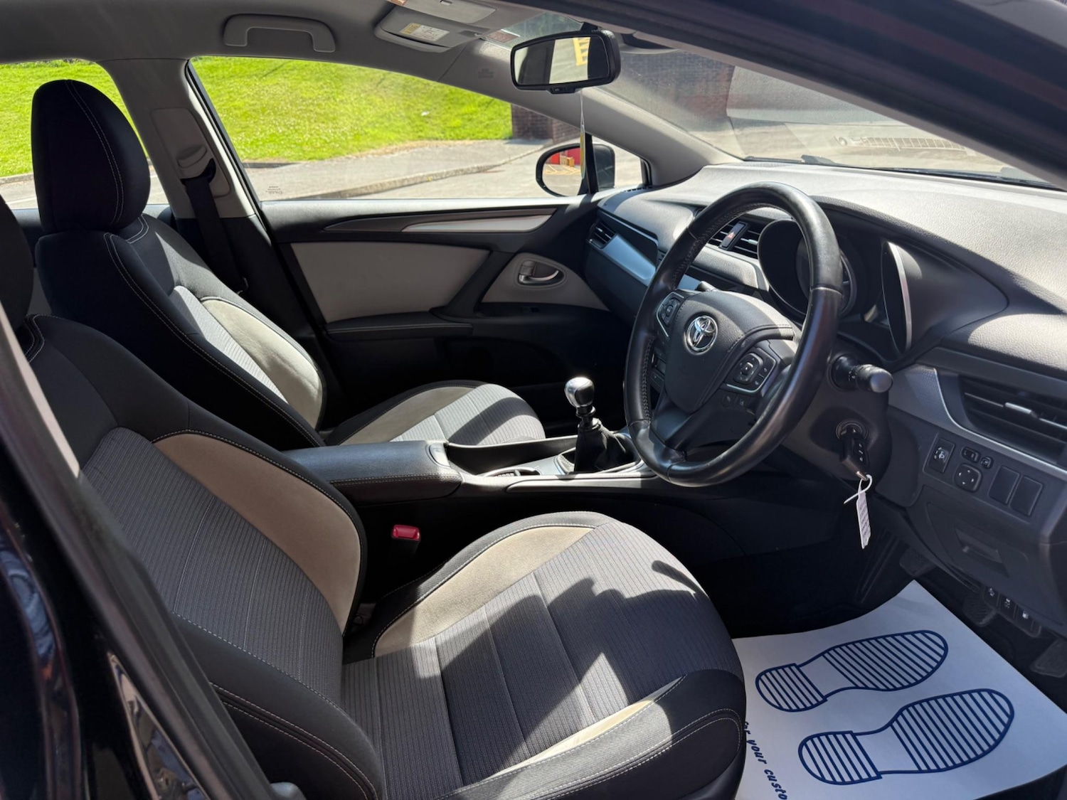 Used Toyota Avensis 2016 for sale - 76996613: Photo 8