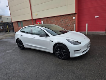 Used Tesla Model 3 2021 for sale - 75459500: Photo