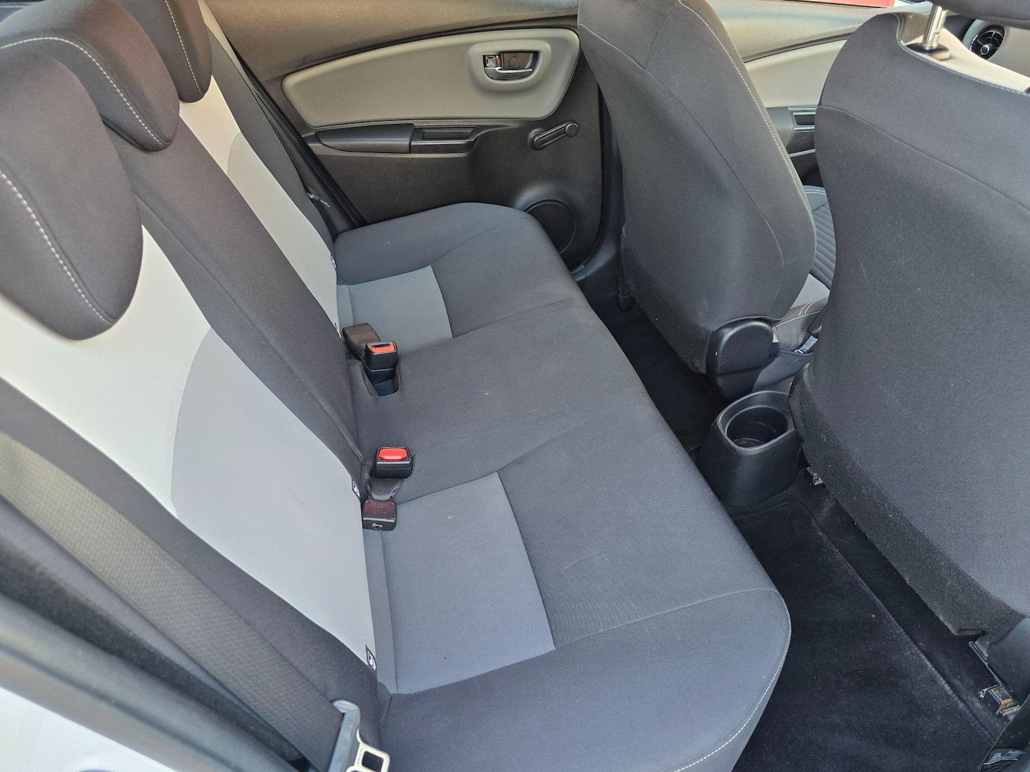 Used Toyota Yaris 2017 for sale - 76990741: Photo 10