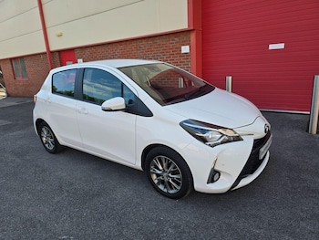 Used Toyota Yaris 2017 for sale - 76990741: Photo