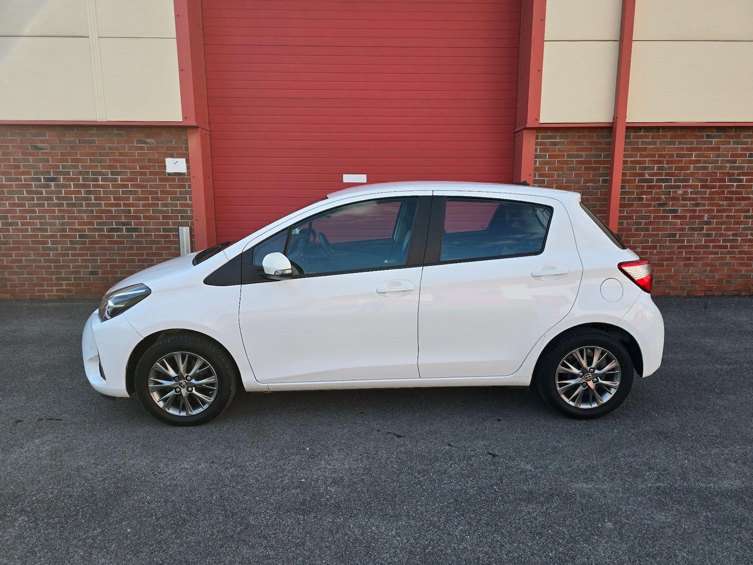 Used Toyota Yaris 2017 for sale - 76990741: Photo 6