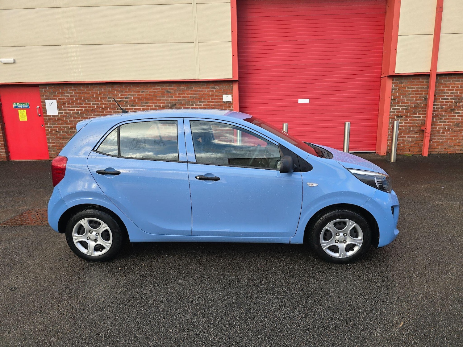 Used Kia Picanto 2019 for sale - 76727728: Photo 16