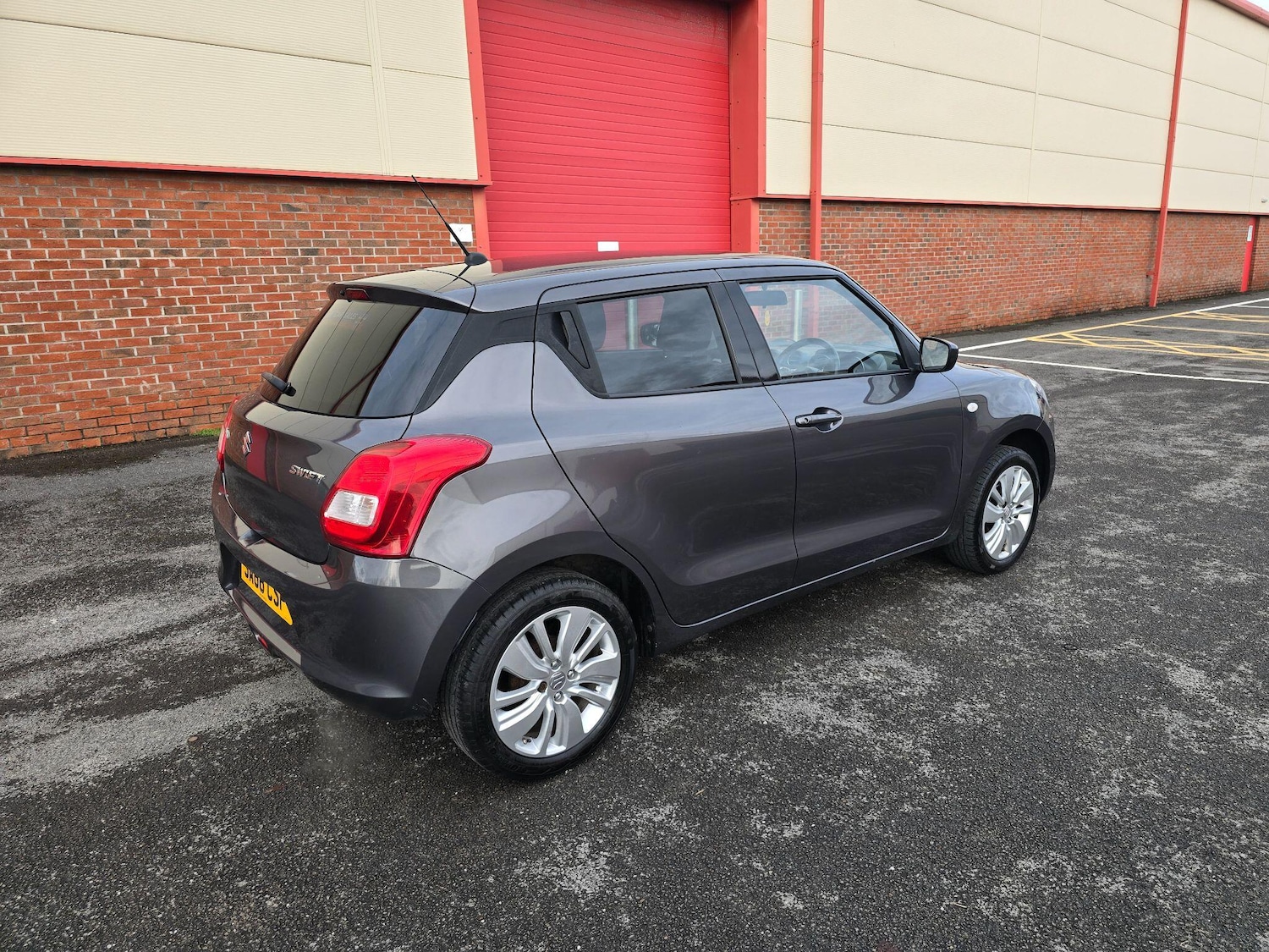 Used Suzuki Swift 2018 for sale - 77109891: Photo 24