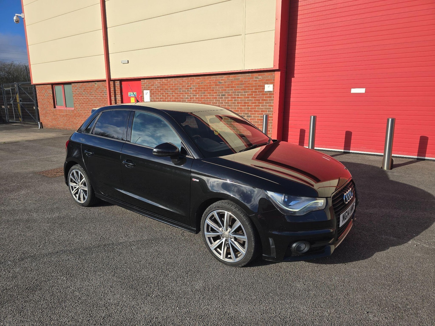 Used Audi A1 for sale - 77784548: Photo 2