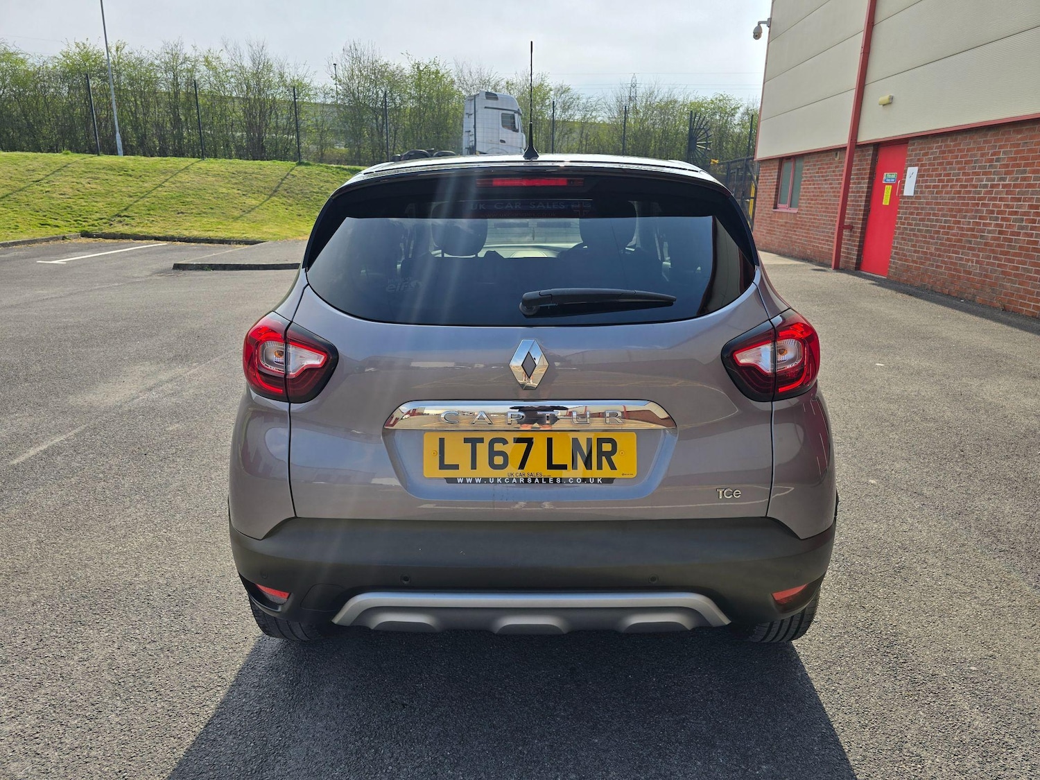 Used Renault Captur 2017 for sale - 76996207: Photo 5