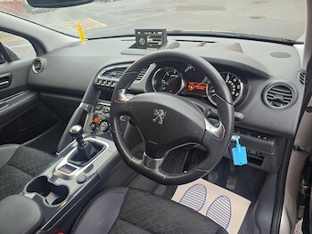 Used Peugeot 3008 2016 for sale - 76994573: Photo