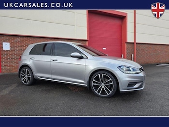 Used Volkswagen Golf 2019 for sale - 76989114: Photo