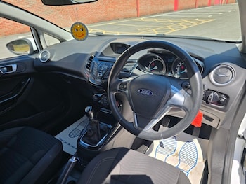Used Ford Fiesta 2016 for sale - 79481937: Photo