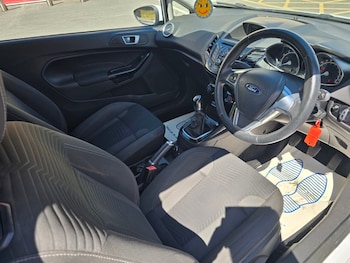 Used Ford Fiesta 2016 for sale - 79481937: Photo