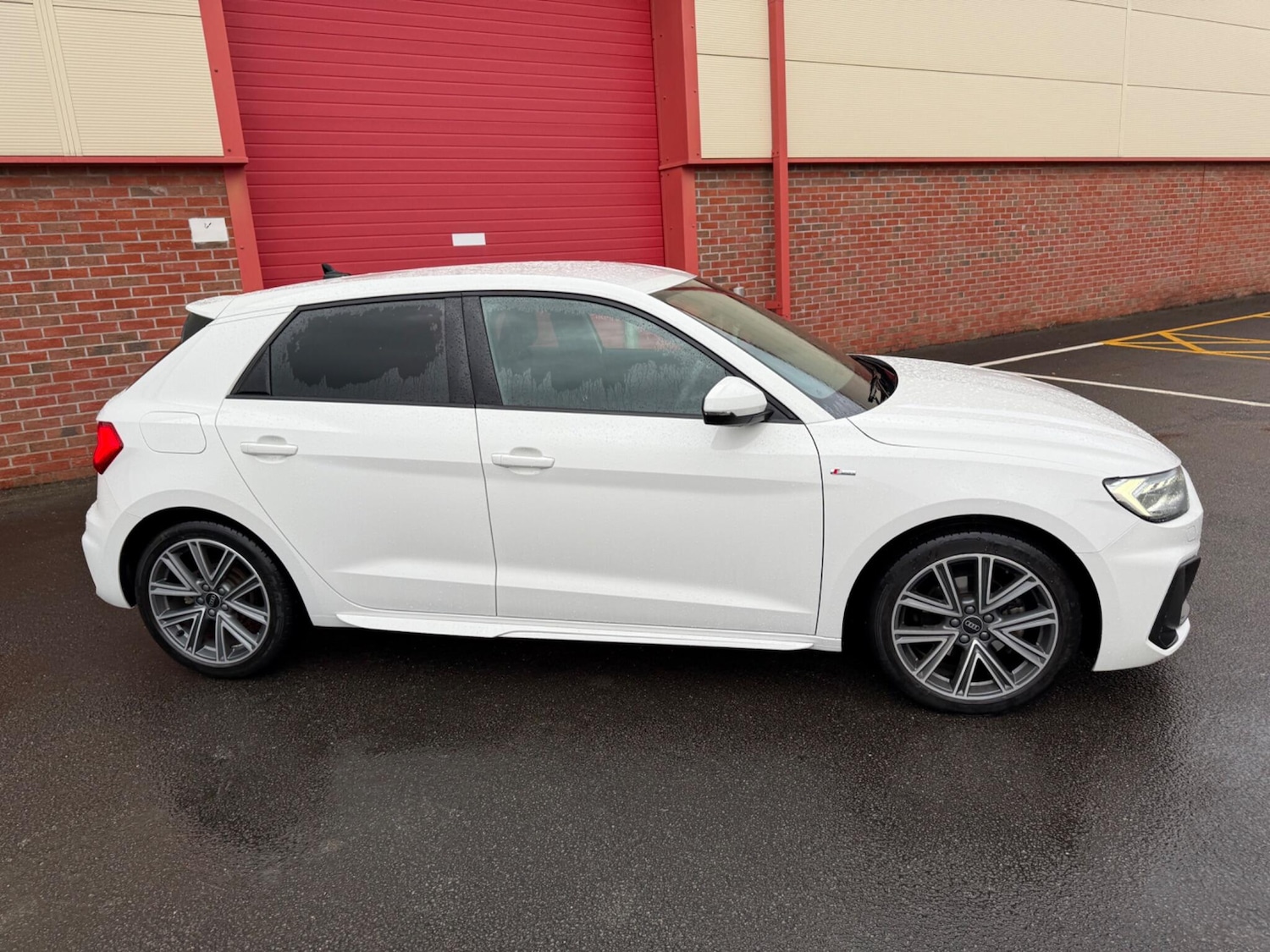 Used Audi A1 2023 for sale - 76996636: Photo 3
