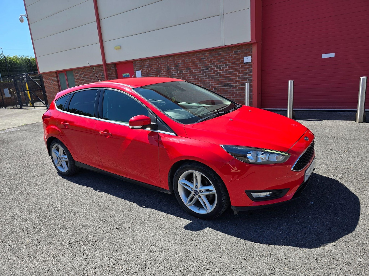 Used Ford Focus 2014 for sale - 76987948: Photo 3
