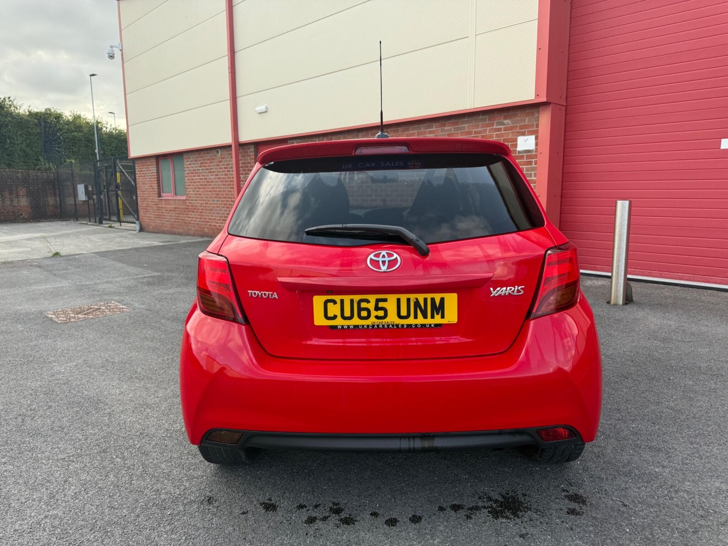 Used Toyota Yaris 2015 for sale - 76987802: Photo 5