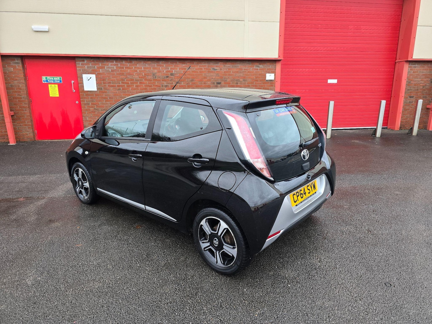 Used Toyota AYGO 2015 for sale - 76865330: Photo 11