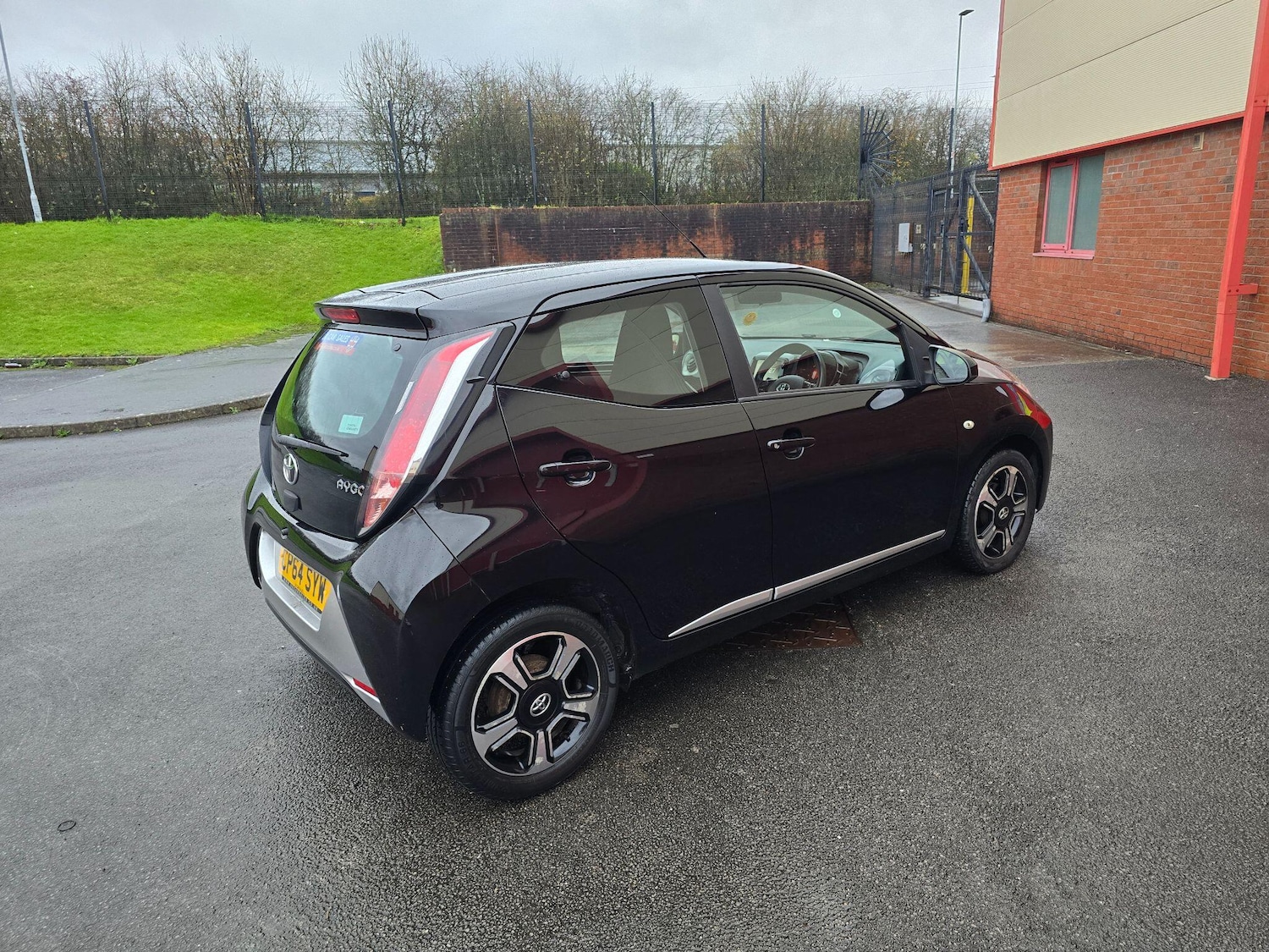 Used Toyota AYGO 2015 for sale - 76865330: Photo 18