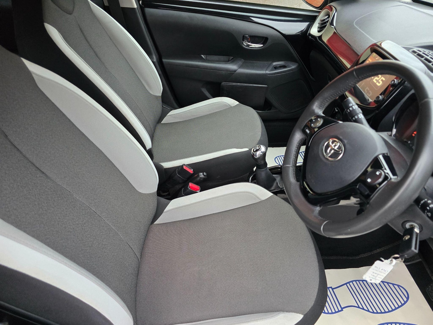 Used Toyota AYGO 2015 for sale - 76865330: Photo 20