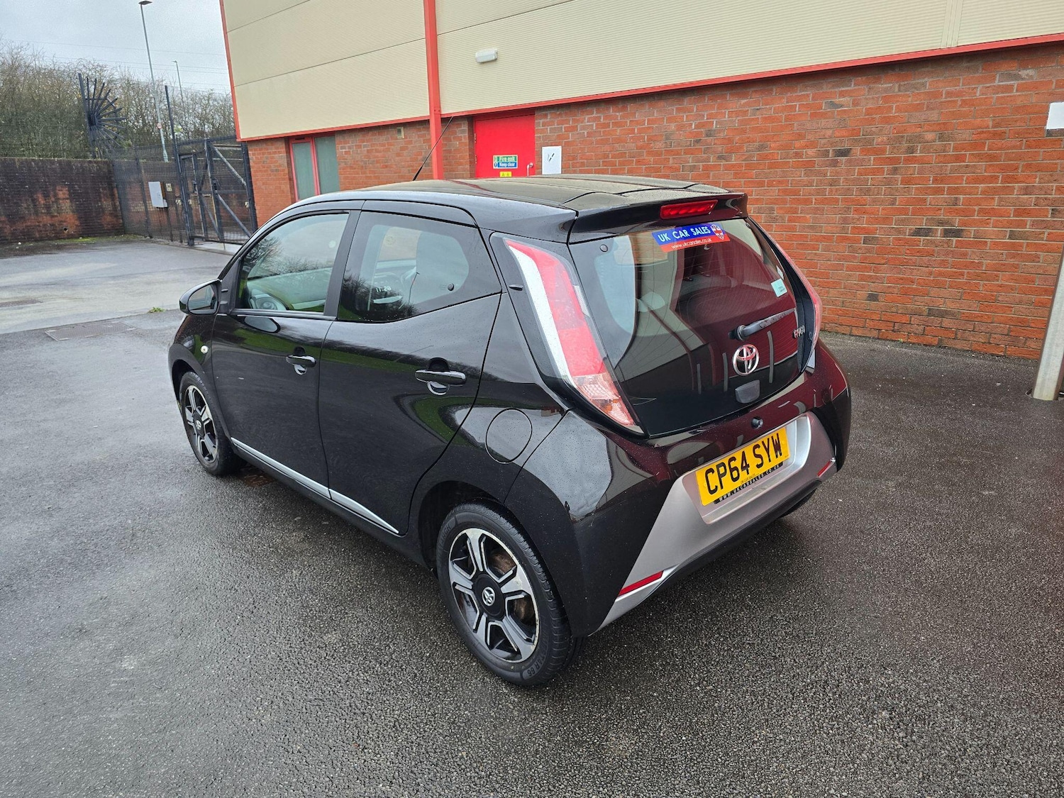 Used Toyota AYGO 2015 for sale - 76865330: Photo 6
