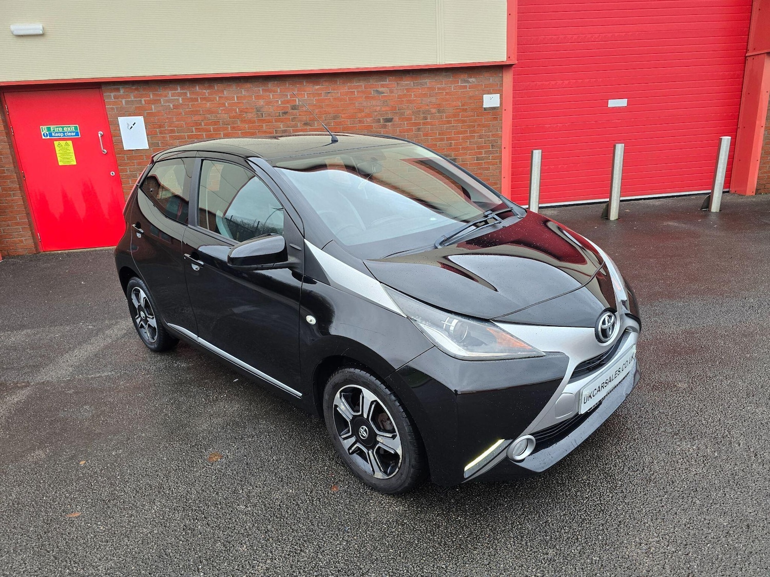 Used Toyota AYGO 2015 for sale - 76865330: Photo 8