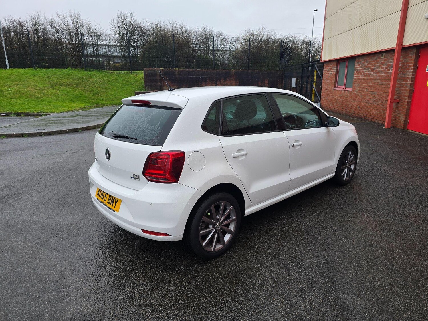 Used Volkswagen Polo 2015 for sale - 76865240: Photo 25