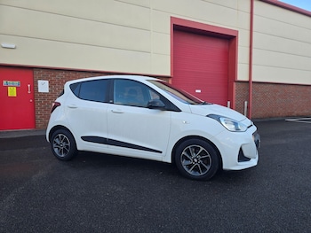 Used Hyundai i10 2019 for sale - 76370762: Photo