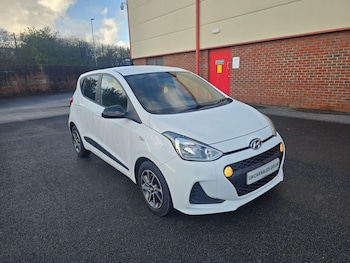 Used Hyundai i10 2019 for sale - 76370762: Photo