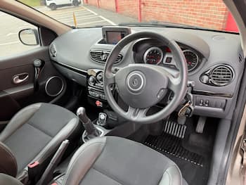 Used Renault Clio 2012 for sale - 79686601: Photo