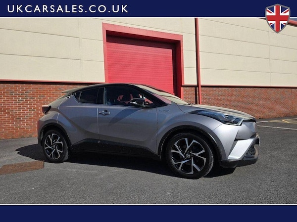 Used Toyota C-HR 2018 for sale - 74533617: Photo 1