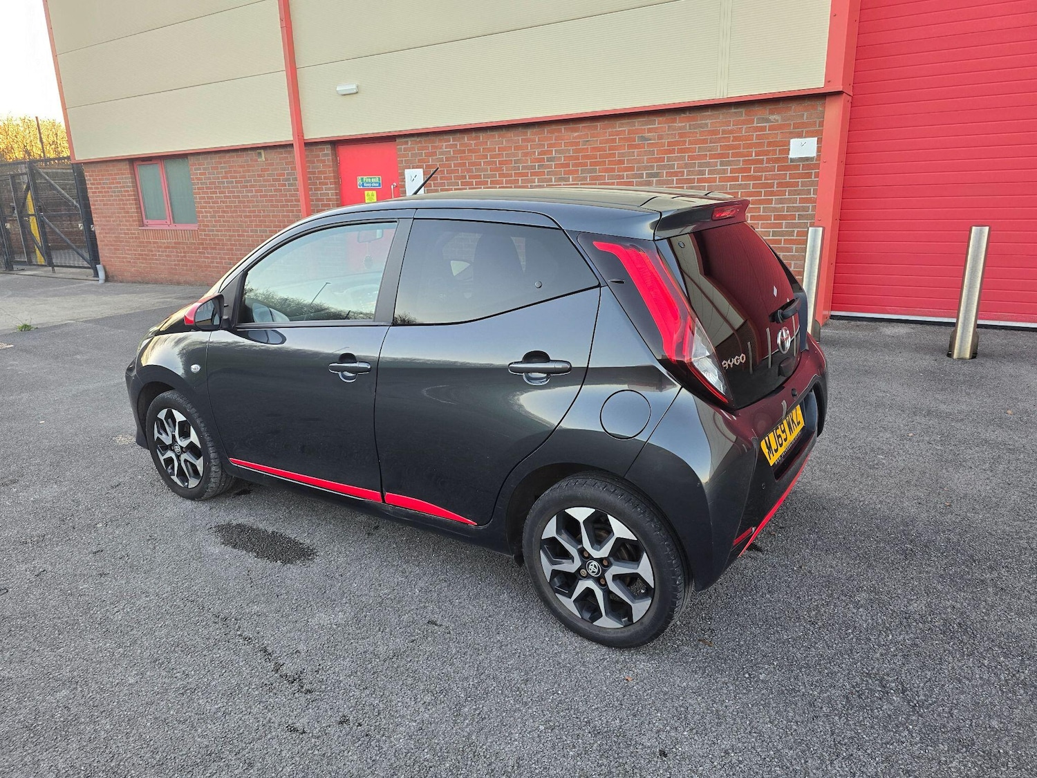 Used Toyota AYGO 2019 for sale - 76992061: Photo 10