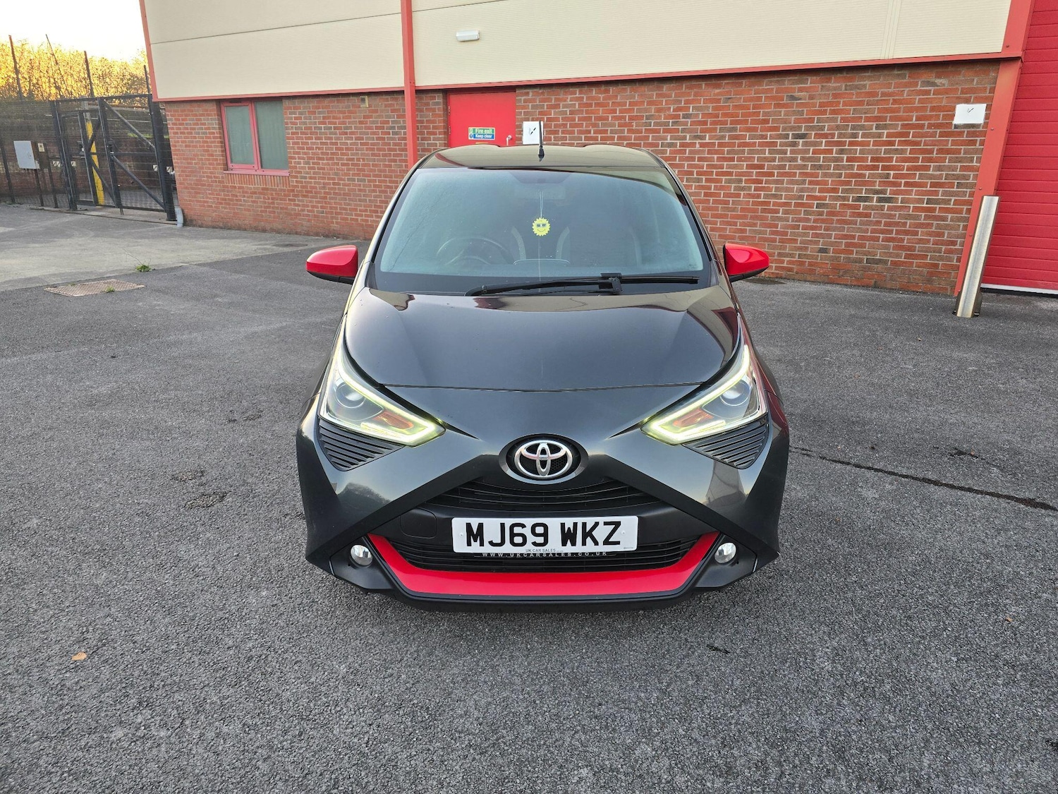 Used Toyota AYGO 2019 for sale - 76992061: Photo 4