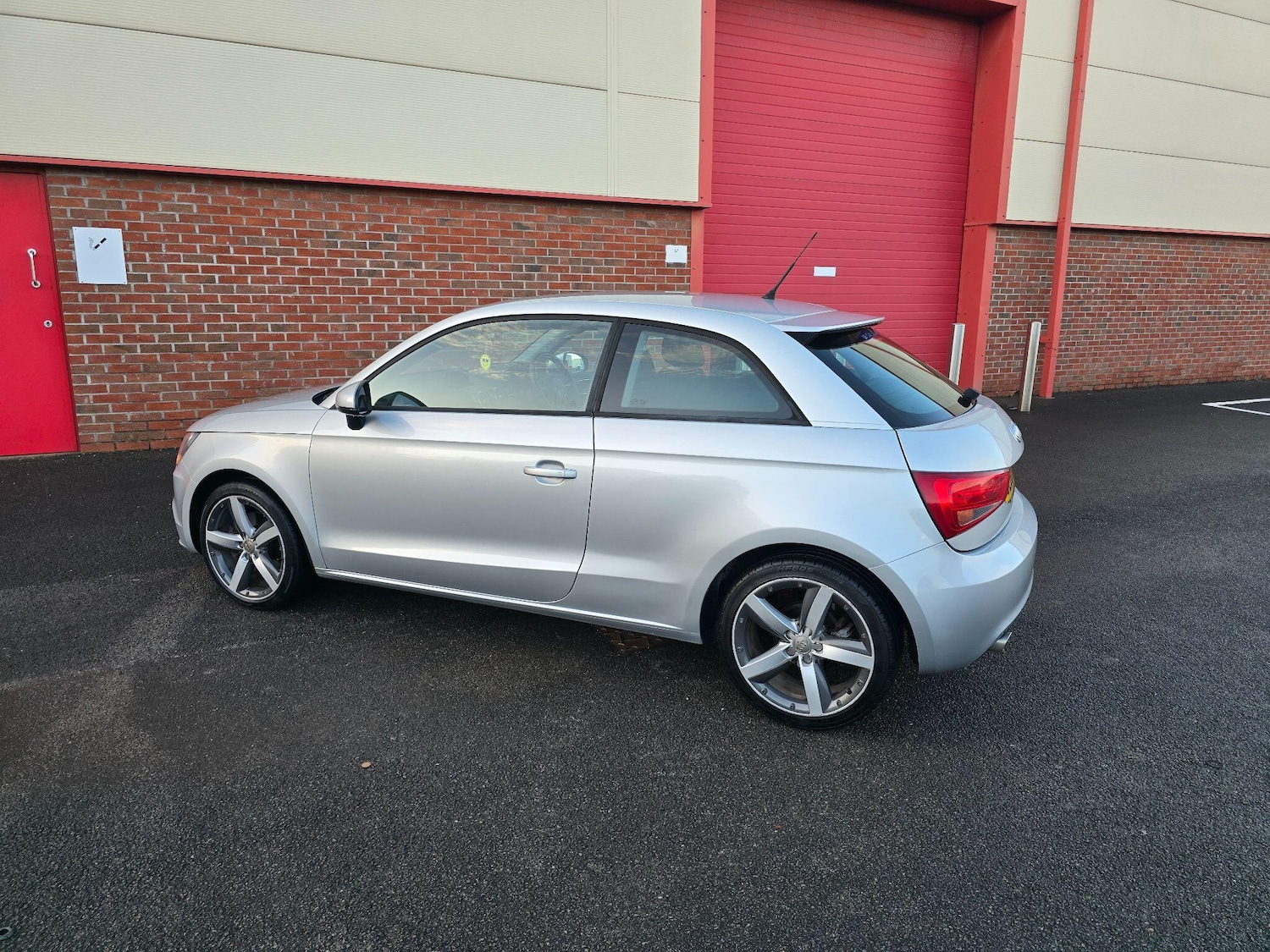 Used Audi A1 2011 for sale - 76360487: Photo 16