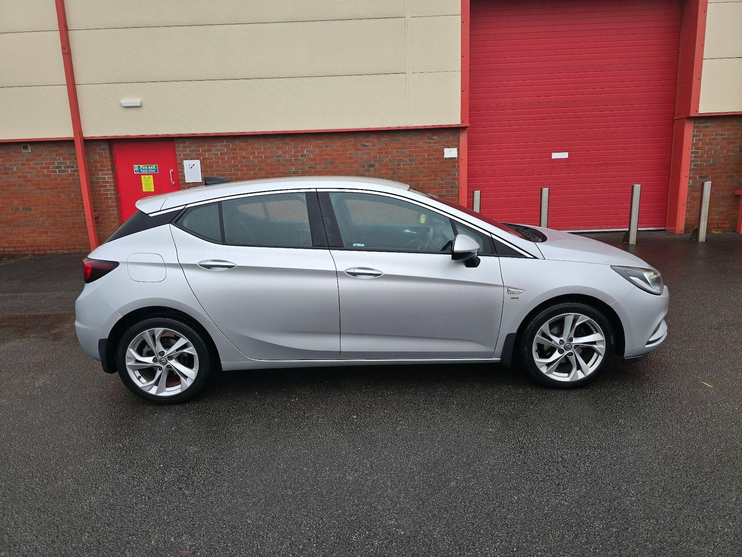 Used Vauxhall Astra 2016 for sale - 77039709: Photo 17