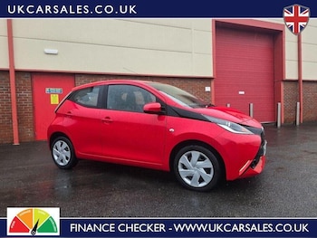 Used Toyota AYGO 2015 for sale - 78309879: Photo