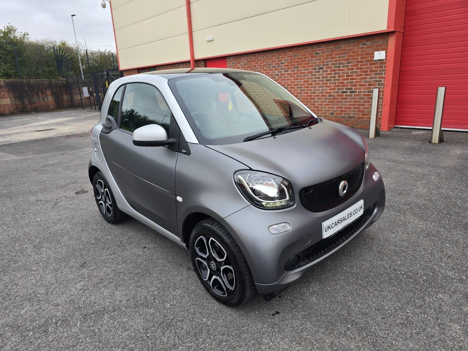 Used smart fortwo 2018 for sale - 76995964: Photo 3