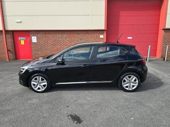 Used Renault Clio 2020 for sale - 78309882: Photo