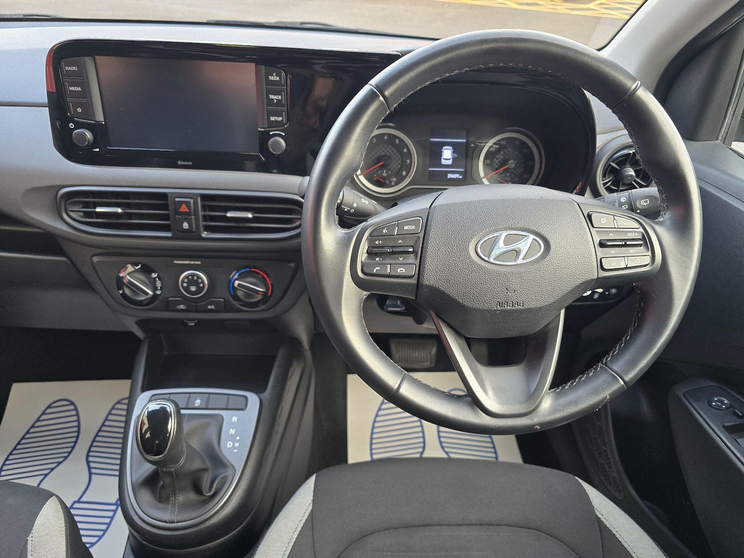 Used Hyundai i10 2023 for sale - 76728325: Photo 16